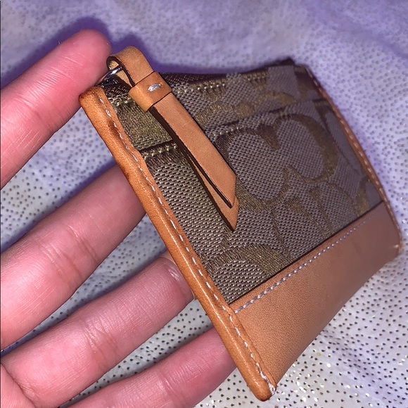 Small Coach Coin Purse/AUTHENTIC - Picture 2 of 4